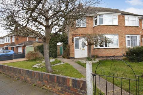 3 bedroom house to rent, Willow Park Drive, Wigston, LE18