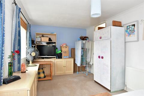 62 Brundish, Basildon, SS13 3EU