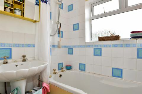 62 Brundish, Basildon, SS13 3EU