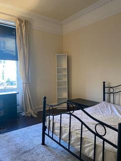 3 bedroom flat to rent - Arden Street, Edinburgh, EH9