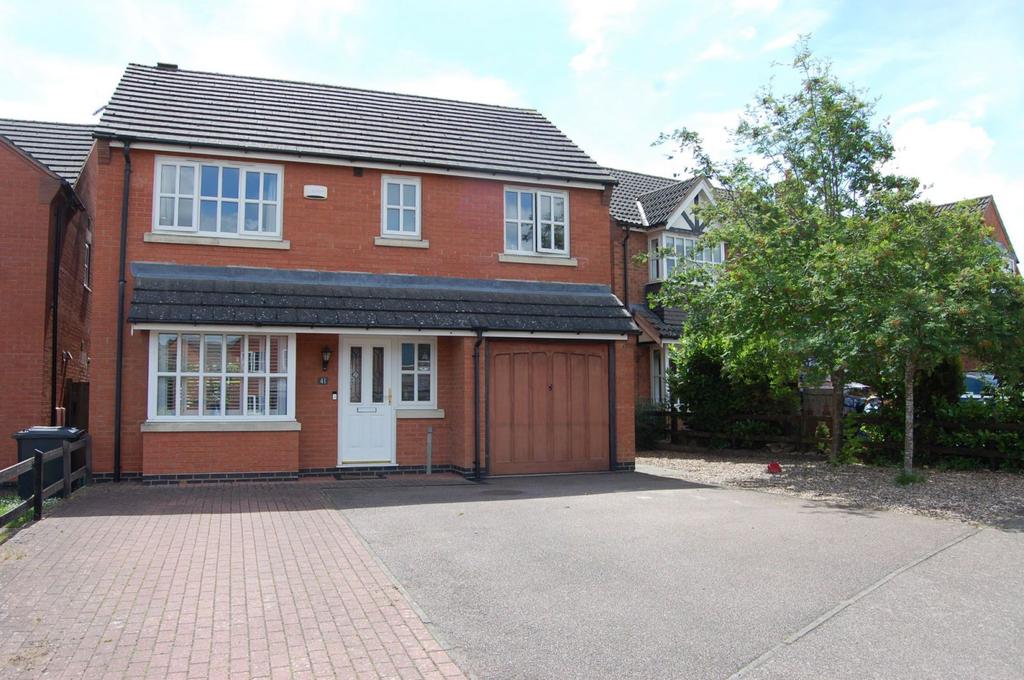 Wright Road, Long Buckby, Northampton... 4 bed detached house £375,000