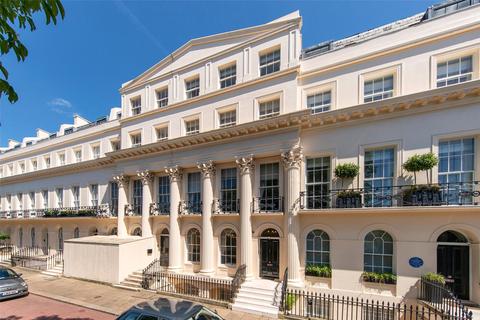 4 bedroom terraced house for sale - Chester Terrace, Regent's Park, London, NW1