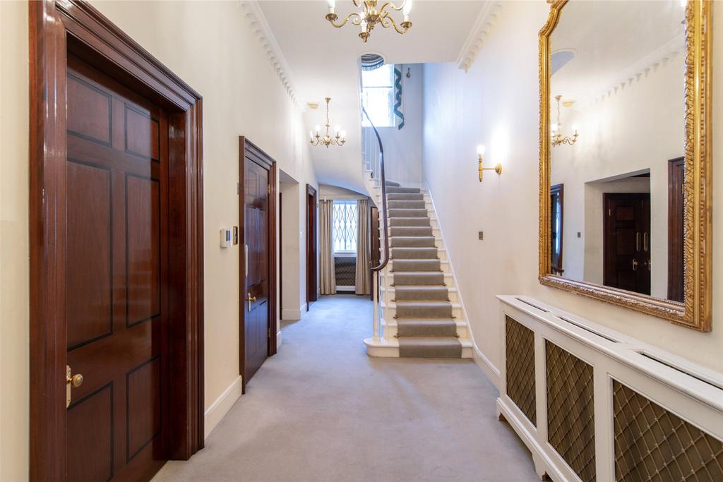 Hallway/ Stairs