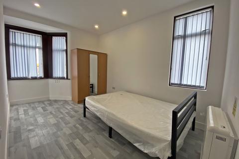1 bedroom in a house share to rent - Ley Street, Ilford, IG1