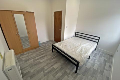 1 bedroom in a house share to rent - Ley Street, Ilford, IG1