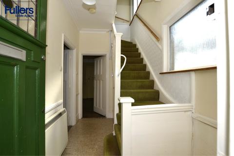 3 bedroom semi-detached house for sale - Greenwood Gardens, London N13