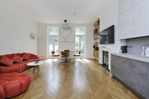 2 bedroom flat to rent - Holland Park Avenue, London, W11