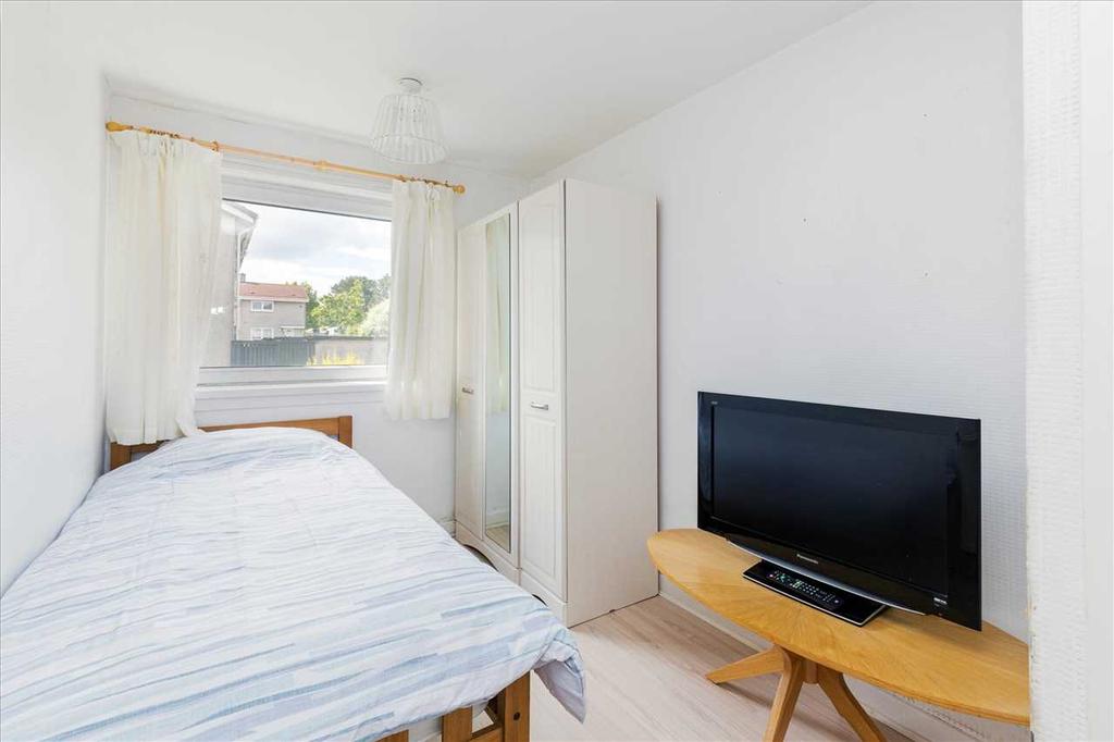 Bedroom Two (1)