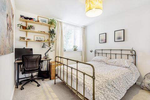 84 Bampton Road, London, SE23 2AX