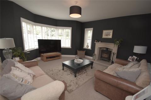 5 bedroom detached house for sale - Kingsgate, Bridlington, East Yorkshire, YO15