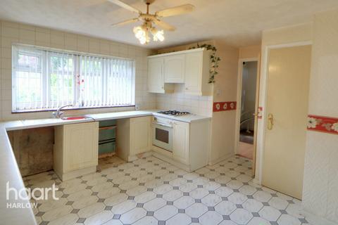 34 Tithelands, Harlow, CM19 5NA