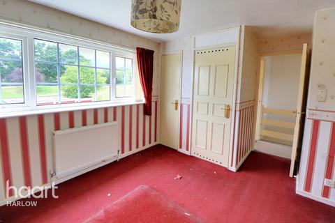 34 Tithelands, Harlow, CM19 5NA