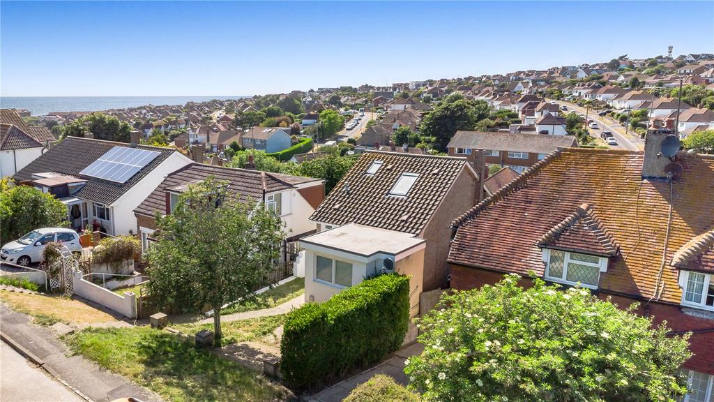 Ashurst Avenue, Saltdean, East... 4 bed detached house £450,000