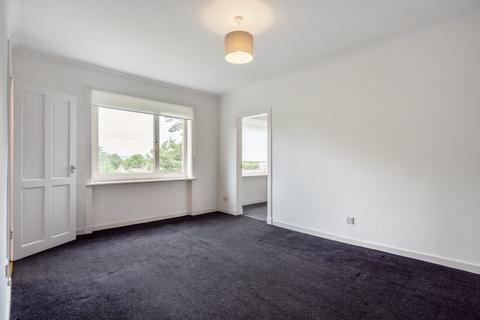 3 bedroom apartment for sale - Midcroft Avenue, Croftfoot, Glasgow, G44 5RL