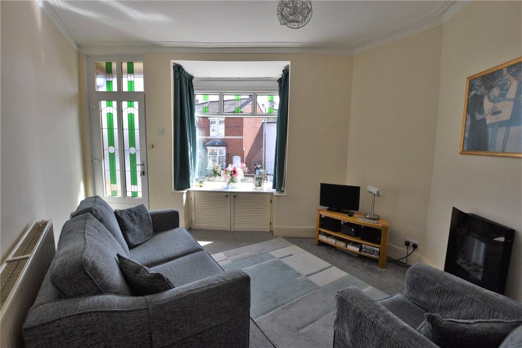 Frederick Road, Oldbury, West Midlands, B68 2 bed end of terrace house