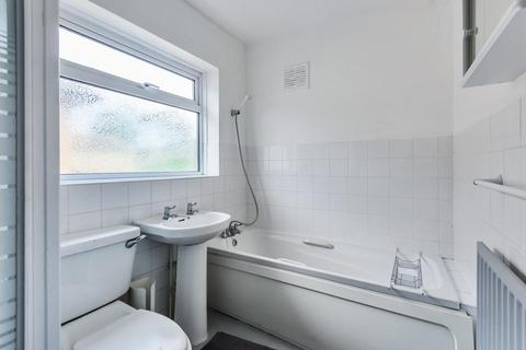 18 Kechill Gardens, Bromley, BR2 7NQ