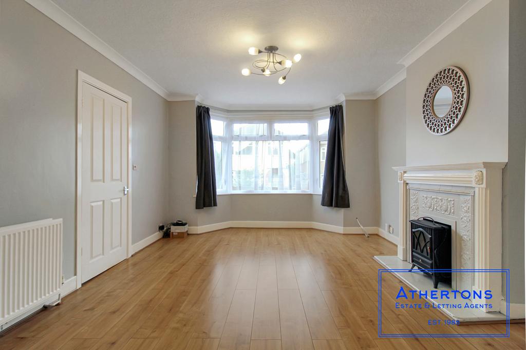 Draycott Road, Bournemouth. BH10 3 bed detached house £415,000