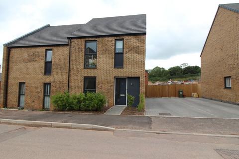 3 bedroom semi-detached house to rent, Quarry Heights , Exeter