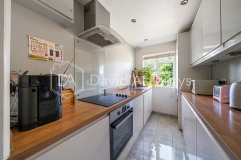 1 bedroom apartment to rent, Summerland Gardens, Muswell Hill, London