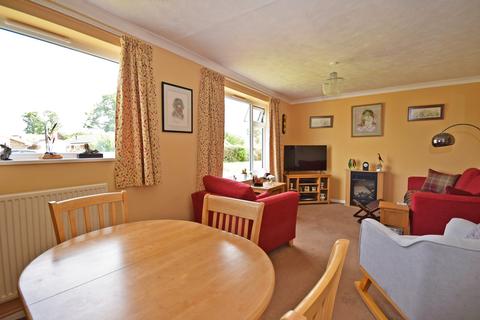 28 Barons Close, Halesworth, IP19 8EJ