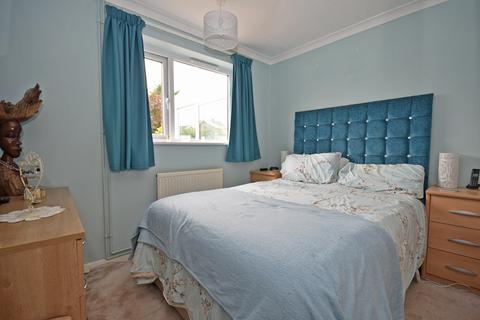 28 Barons Close, Halesworth, IP19 8EJ