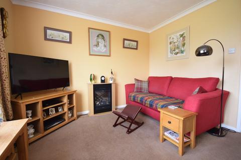28 Barons Close, Halesworth, IP19 8EJ