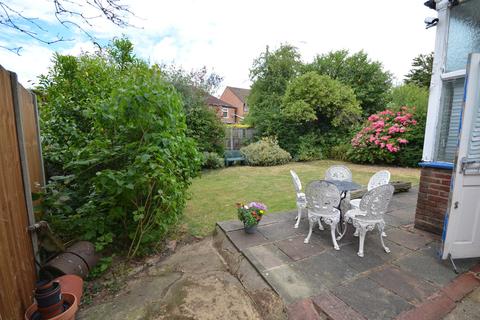 52 Bromefield, Stanmore, HA7 1AE