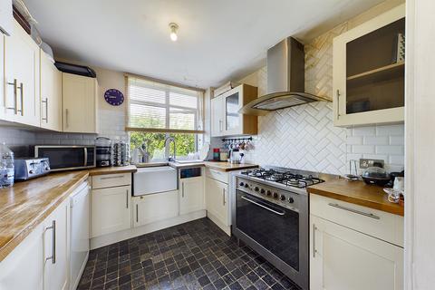 76 Azalea Walk, Pinner, HA5 2EH