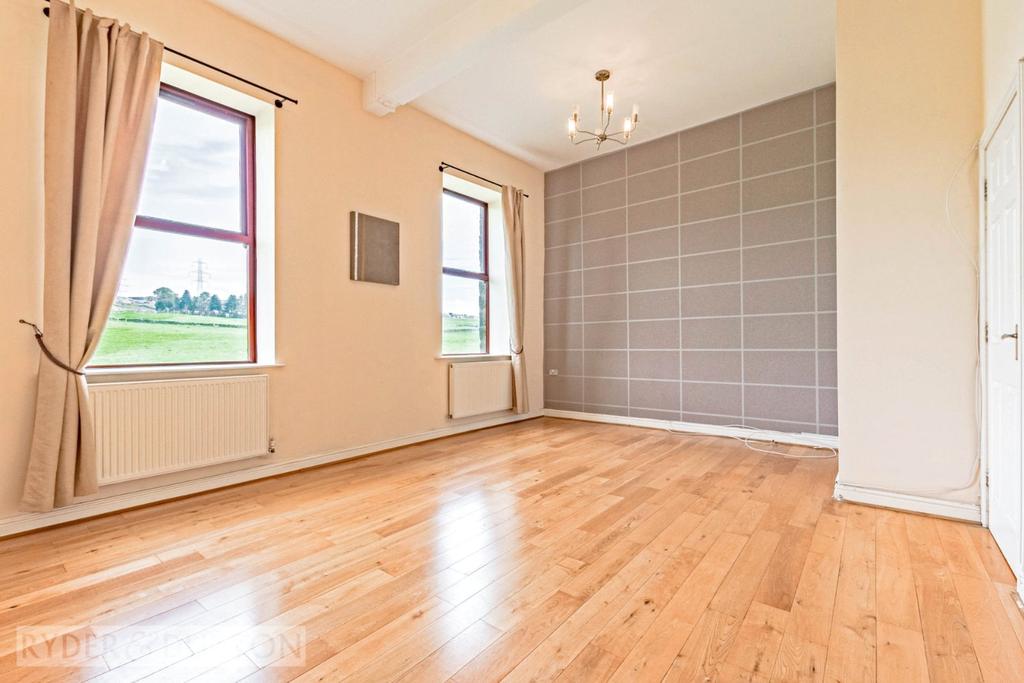 Wrigley Mews, Wrigley Street... 4 bed townhouse £1,150 pcm (£265 pw)