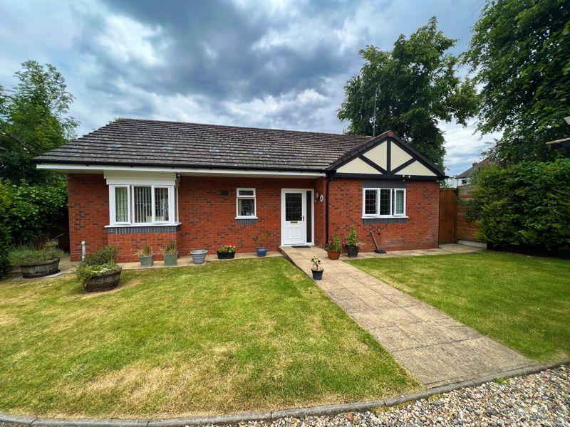 Clark Road, Compton, Wolverhampton WV3 3 bed bungalow for sale £320,000