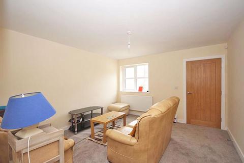38 Cleefield Drive, Grimsby, DN32 9SA
