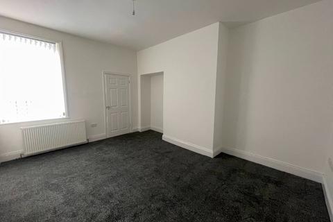 2 bedroom flat to rent, Seymour Street, North Shields.  NE29 6SN