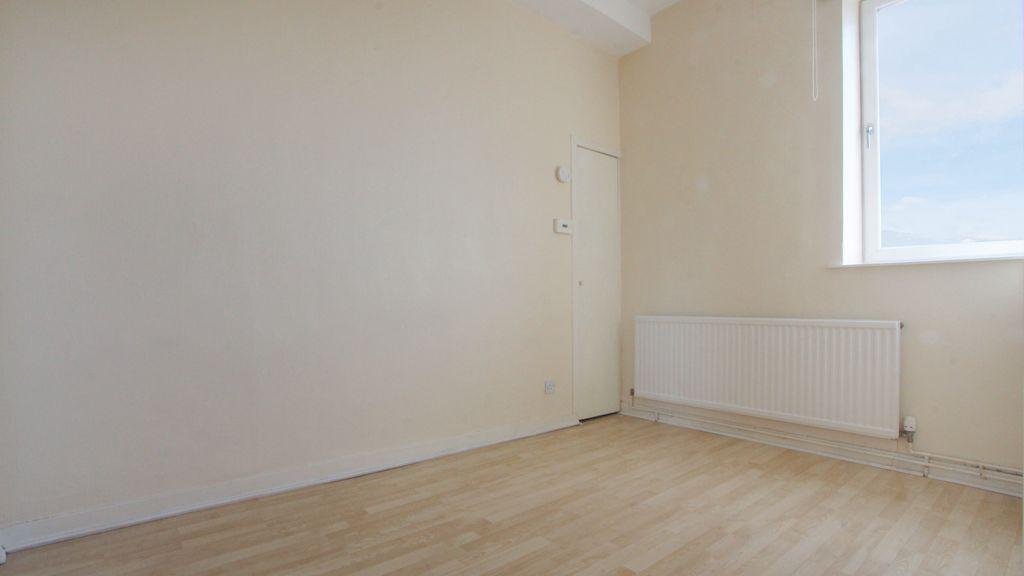 Bedroom 1 (Double)
