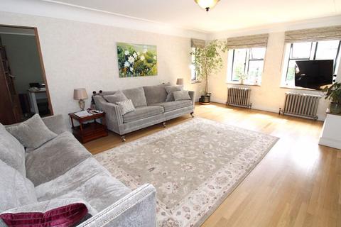 3 Cunningham Road, Banstead, SM7 3HG