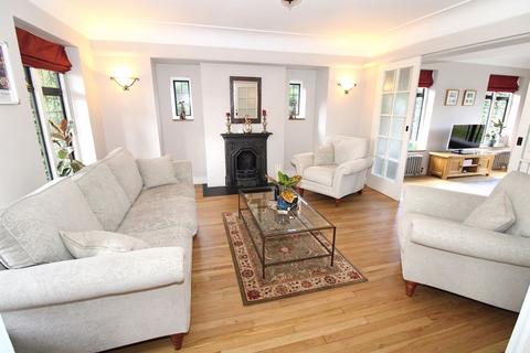 3 Cunningham Road, Banstead, SM7 3HG