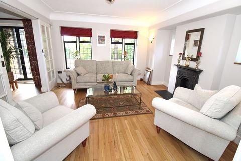 3 Cunningham Road, Banstead, SM7 3HG