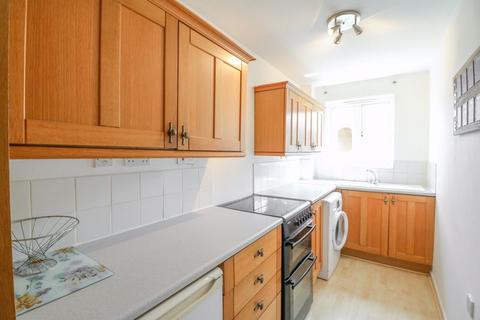 2 bedroom flat to rent, Maplin Park, Langley