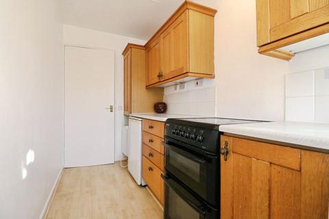 2 bedroom flat to rent, Maplin Park, Langley