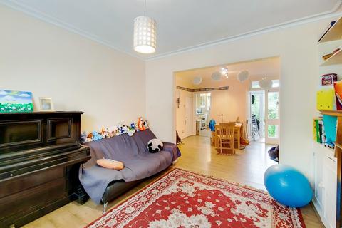 168 Framfield Road, London, W7 1NJ