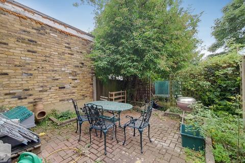 168 Framfield Road, London, W7 1NJ