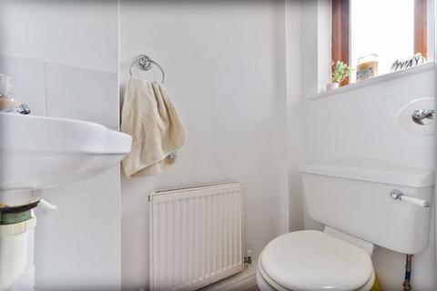 37 Alpine View, Carshalton, SM5 3QJ