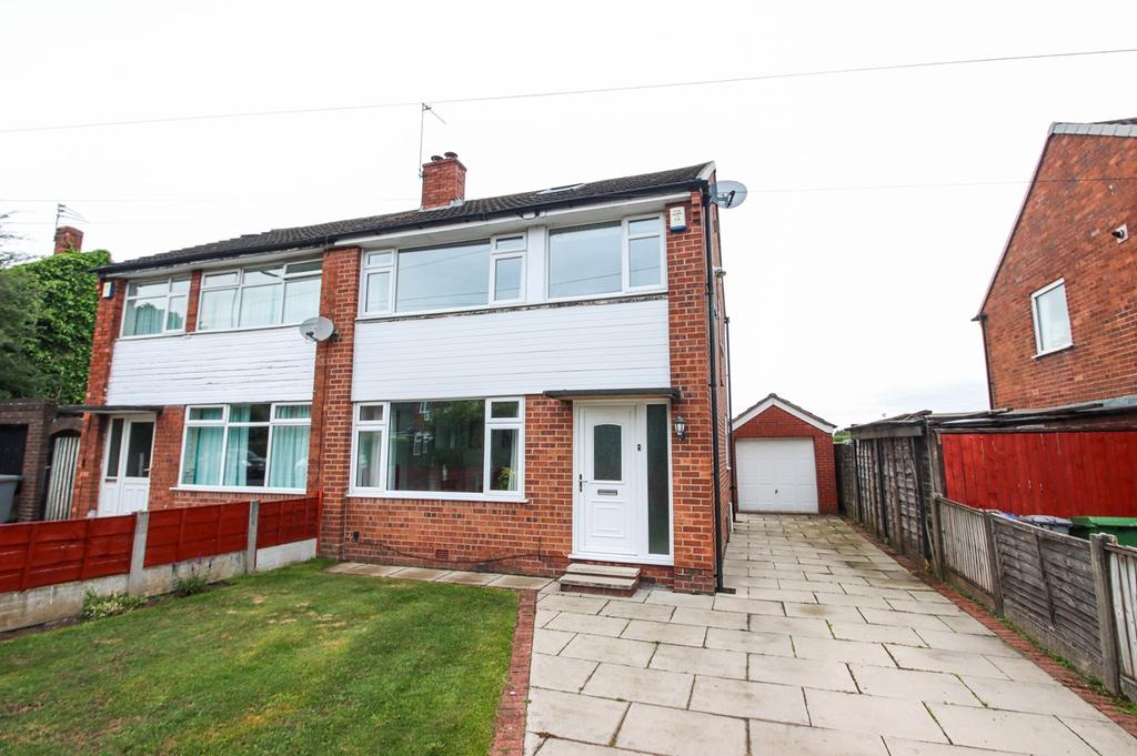 Lock Lane, Partington, Manchester, M31 3 bed semidetached house £230,000