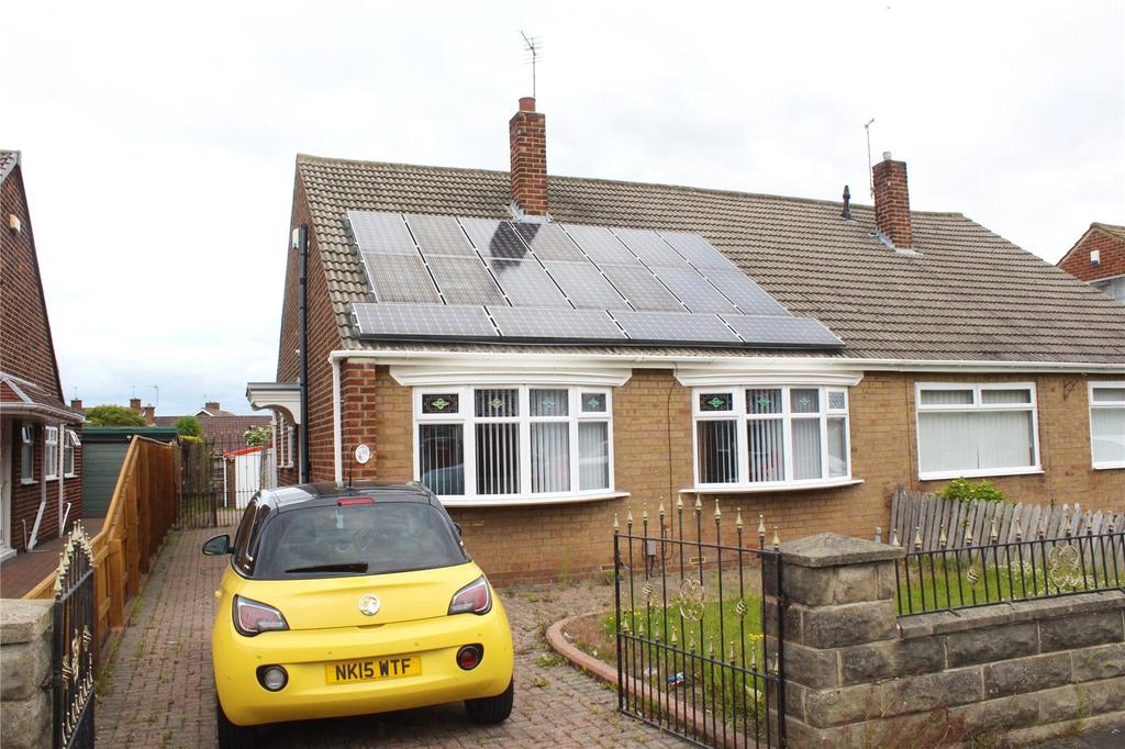 Balmoral Road, Ormesby 2 bed bungalow £160,000