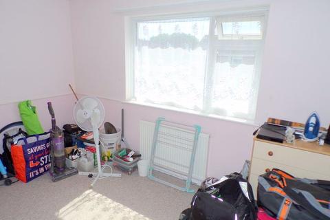 39 Charlton Close, Muscliff, Bournemouth, BH9 3PS