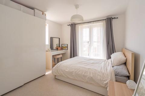 Flat 4, 55b Diamond Drive, Didcot, OX11 6HF