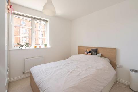 Flat 4, 55b Diamond Drive, Didcot, OX11 6HF