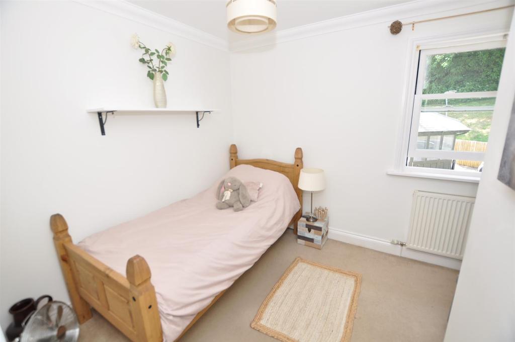 Bedroom 2 'L' Shaped