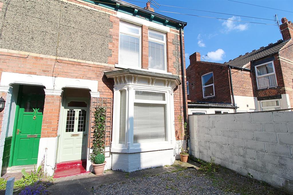 Alandale, Goddard Avenue, Hull 2 bed terraced house for sale £95,000