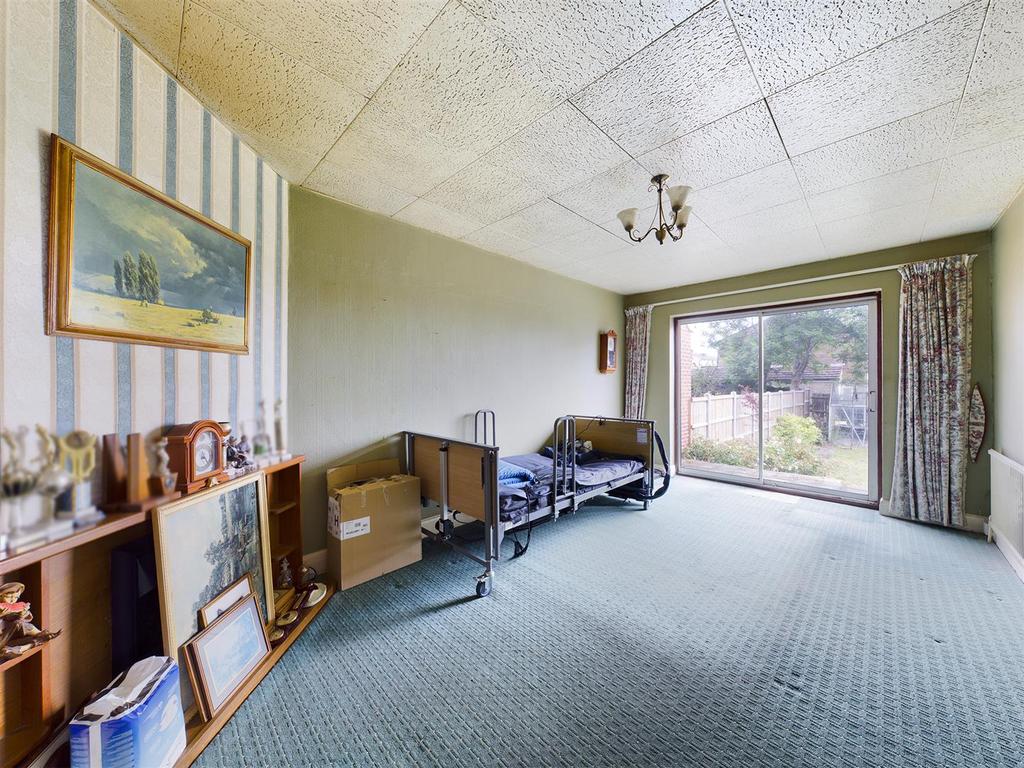 CAM00458 P1-PR0148-STILL04.jpg