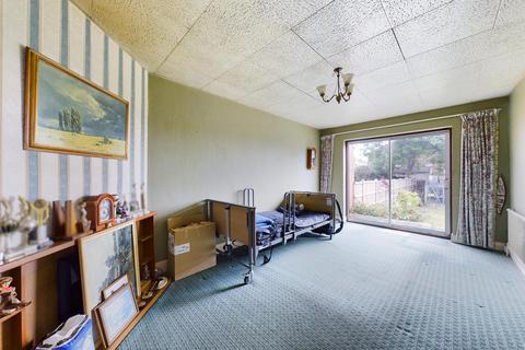 15 Wyncote Way, South Croydon, CR2 8NH